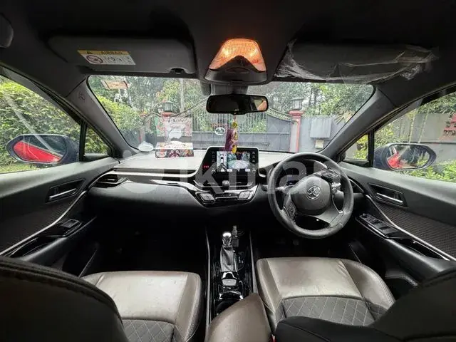 Toyota C-Hr 2019 photo 3