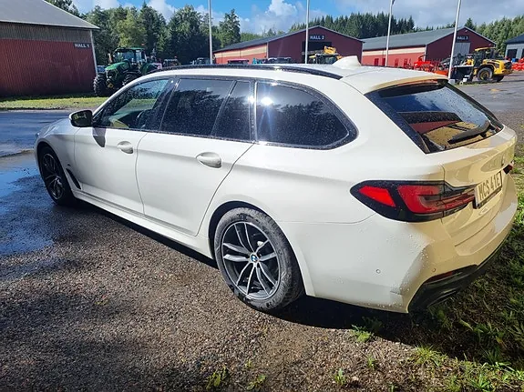 BMW 520D 2022 photo 2