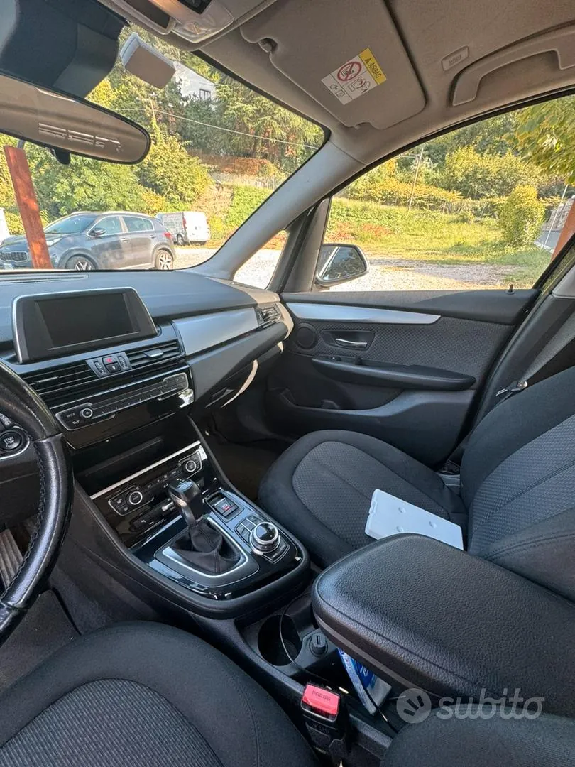 BMW 218D Active Tourer 2021 photo 3