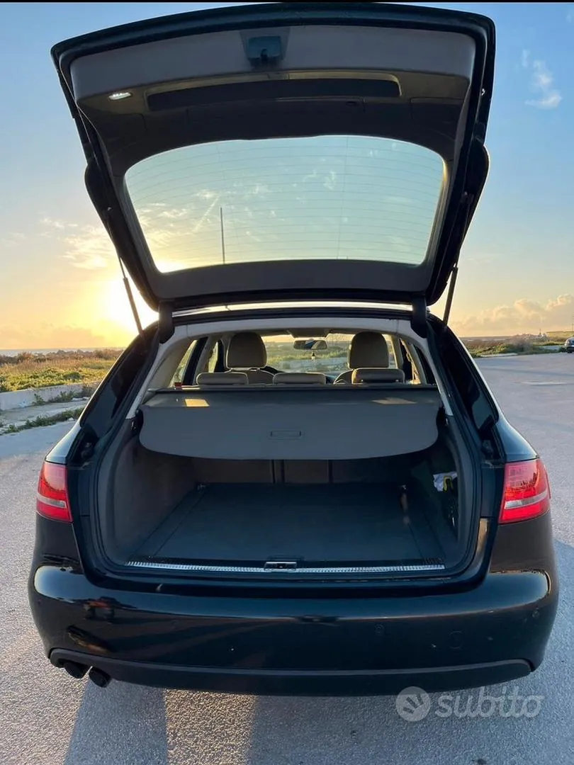 Audi A4 2011 photo 5