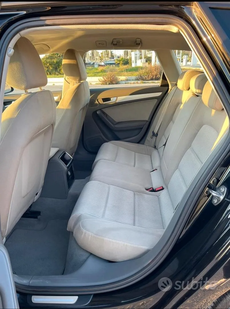 Audi A4 2011 photo 3