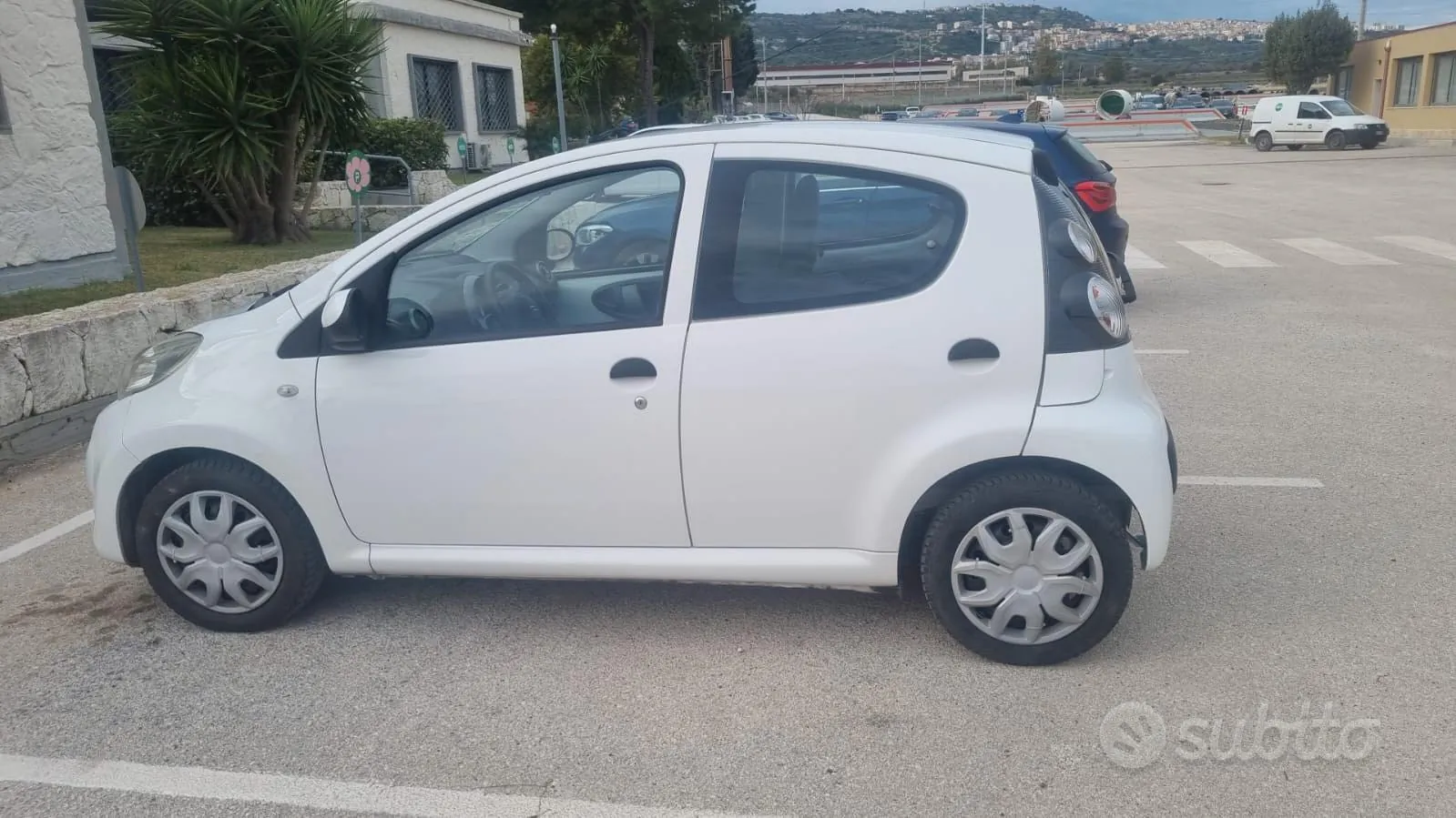 Citroen C1 2010 photo 3