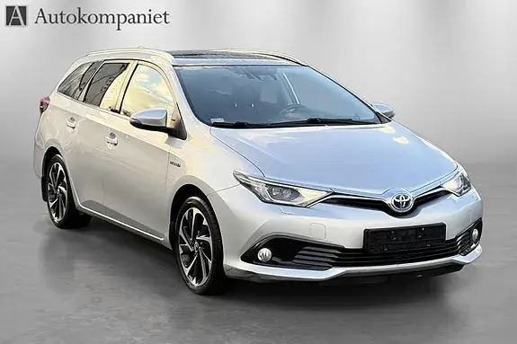 Toyota Auris 2015 photo 5