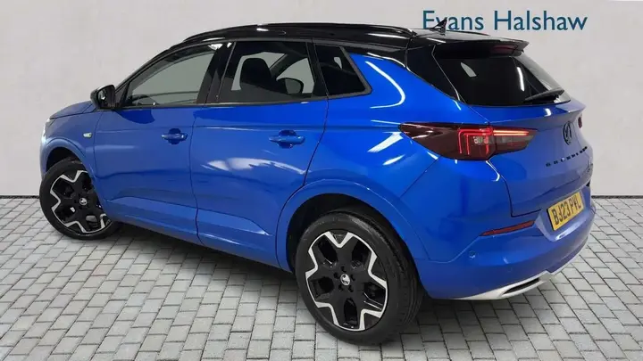 Vauxhall Grandland 2023 photo 2