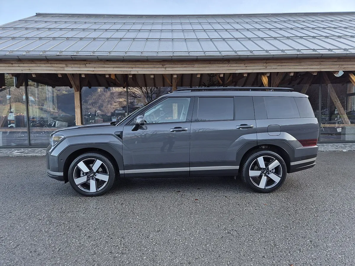 Hyundai Santa Fe 2025 photo 2