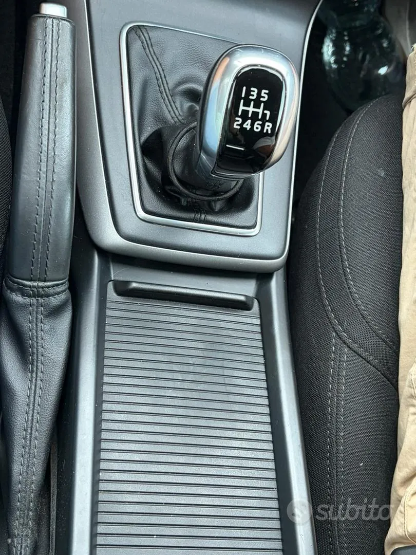 Volvo V40 2017 photo 4