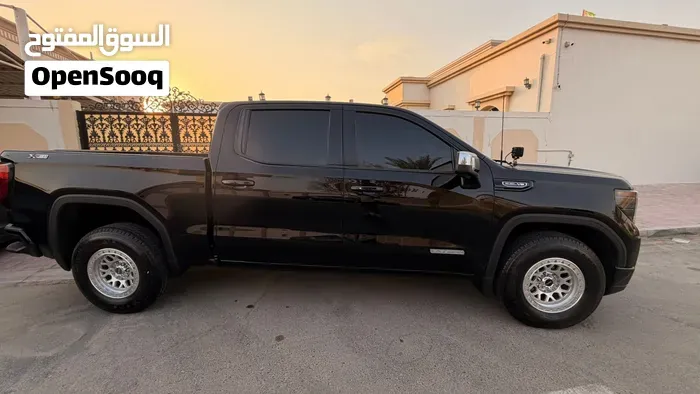 GMC Sierra 2025 photo 4