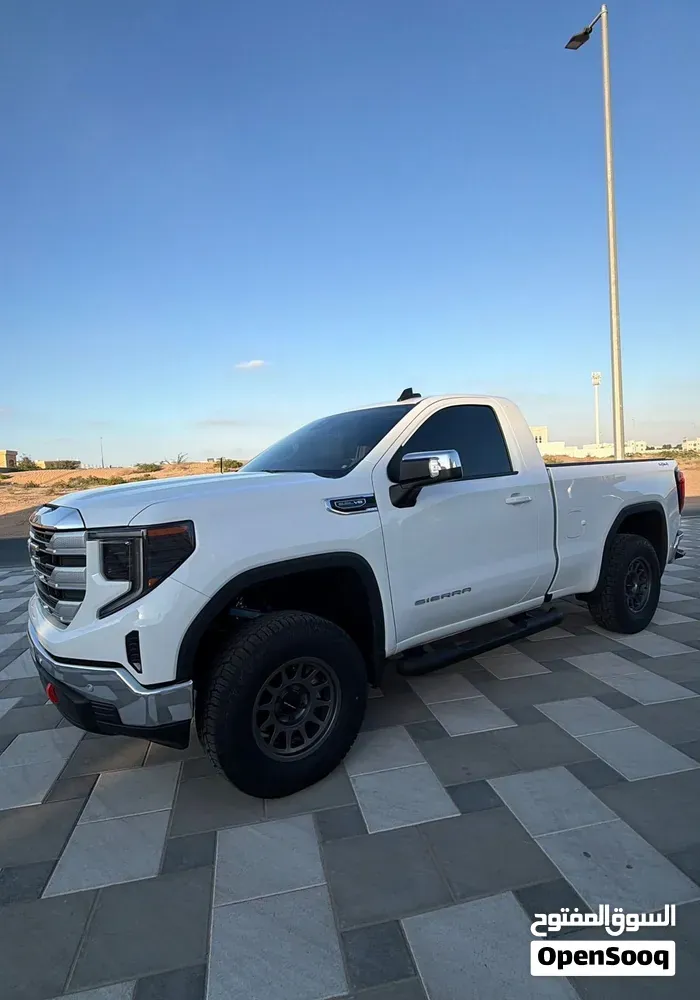 GMC Sierra 2025 photo 2
