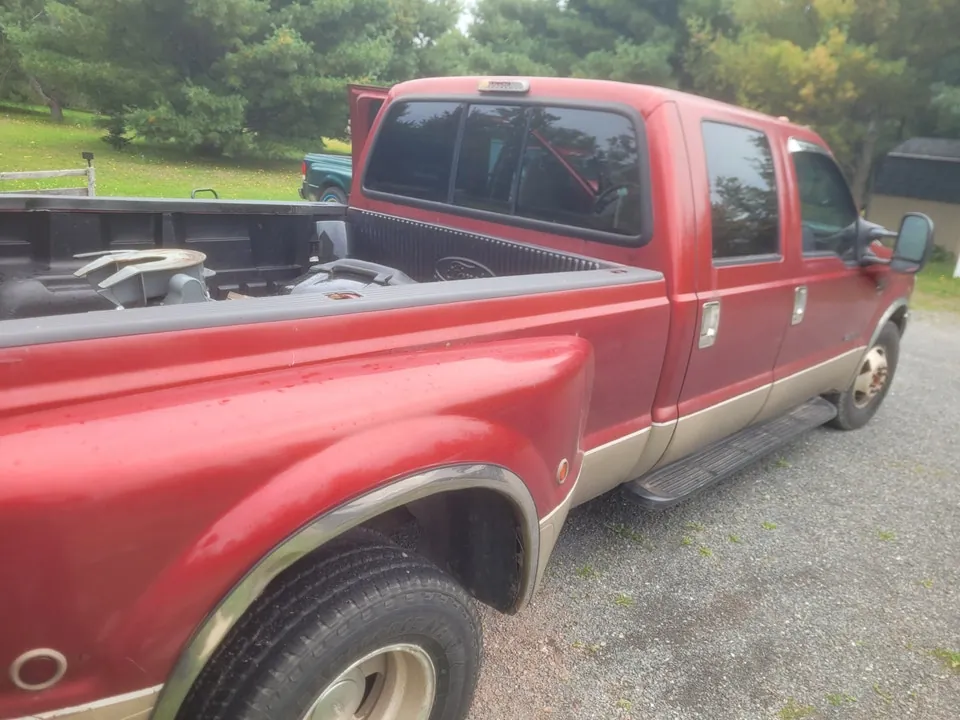 Ford E-350 2001 photo 3