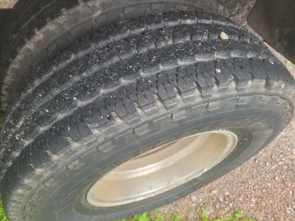 Ford E-350 2001 photo 2