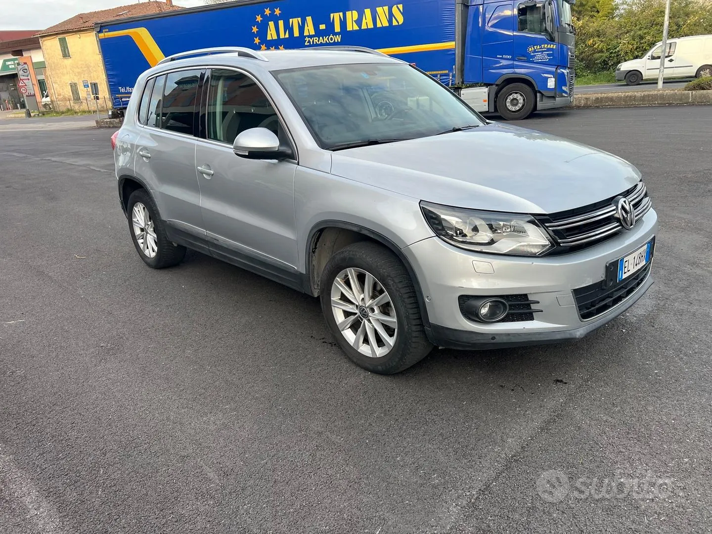 Volkswagen Tiguan 2012 photo 2