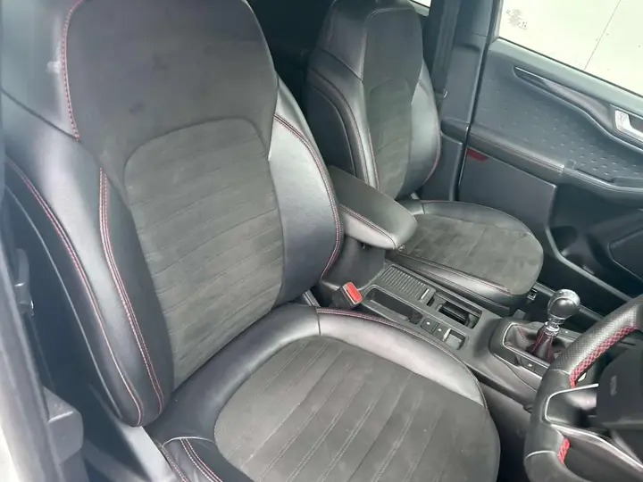 Ford Kuga 2021 photo 3