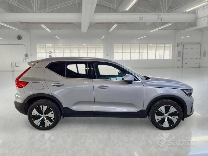 Volvo Xc40 2022 photo 3