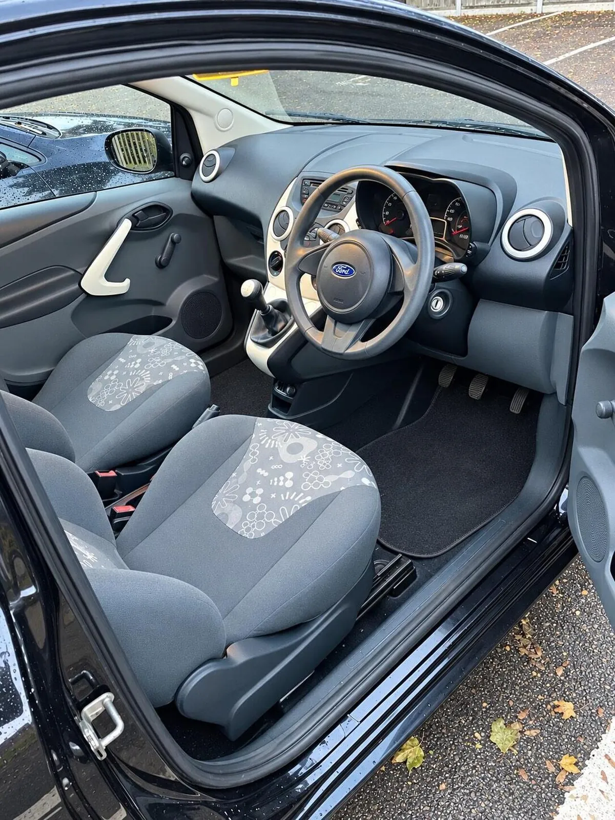 Ford Ka 2012 photo 4