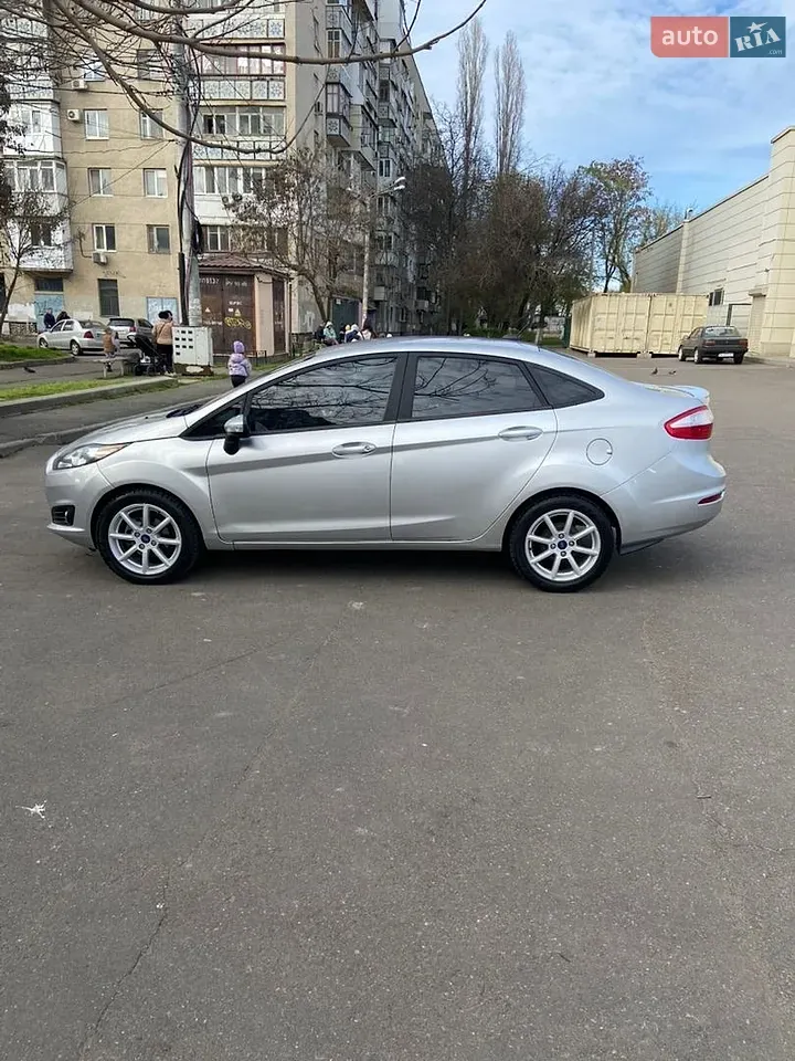 Ford Fiesta 2016 photo 3