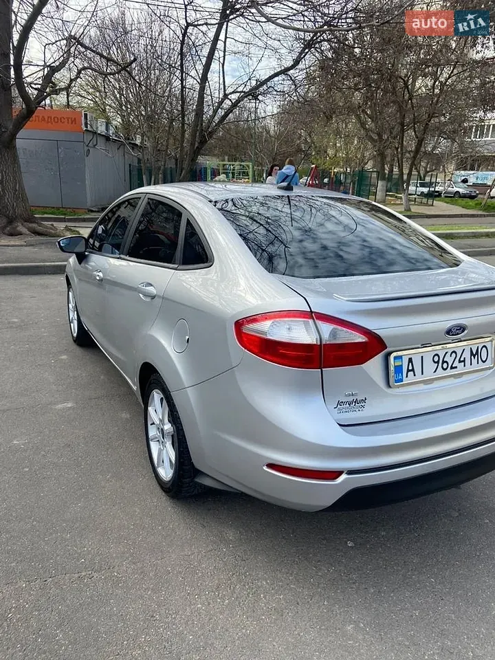Ford Fiesta 2016 photo 5