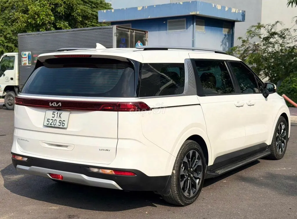 Kia Carnival 2023 photo 4