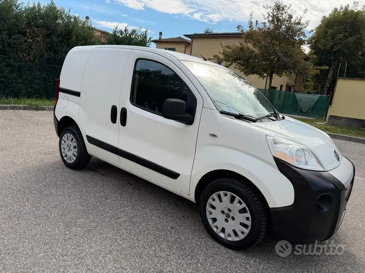Fiat Fiorino 2014 photo 2