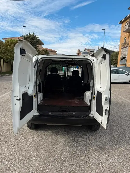 Fiat Fiorino 2014 photo 5