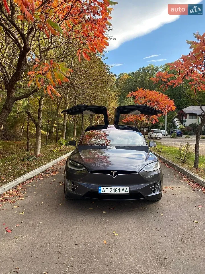 Tesla Model X