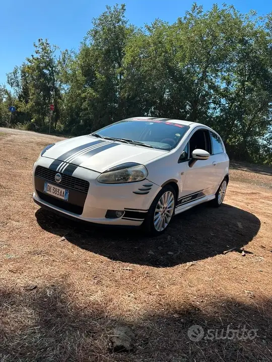 Fiat Grande Punto 2007 photo 4