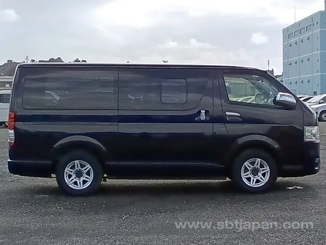 Toyota Hiace 2014 photo 5