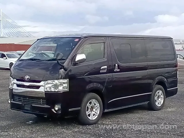 Toyota Hiace 2014 photo 2