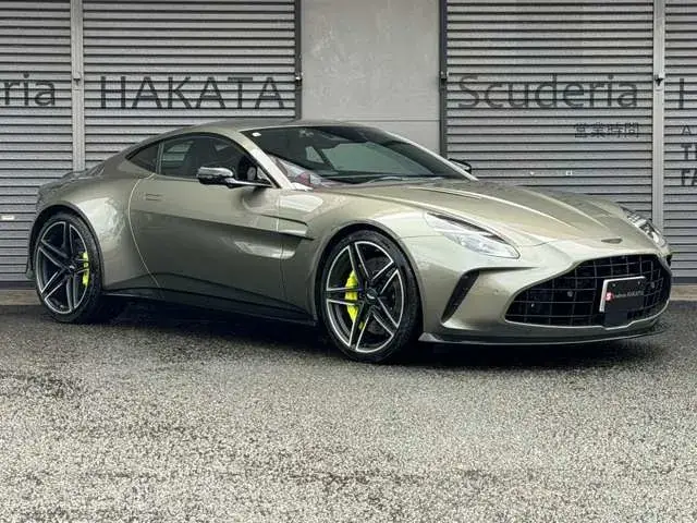 Aston Martin Vantage 2026 photo 3