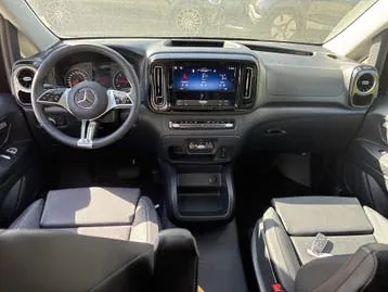 Mercedes-Benz Vito Tourer 2025 photo 2