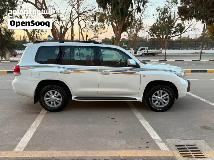 Toyota Land Cruiser 2008 photo 4