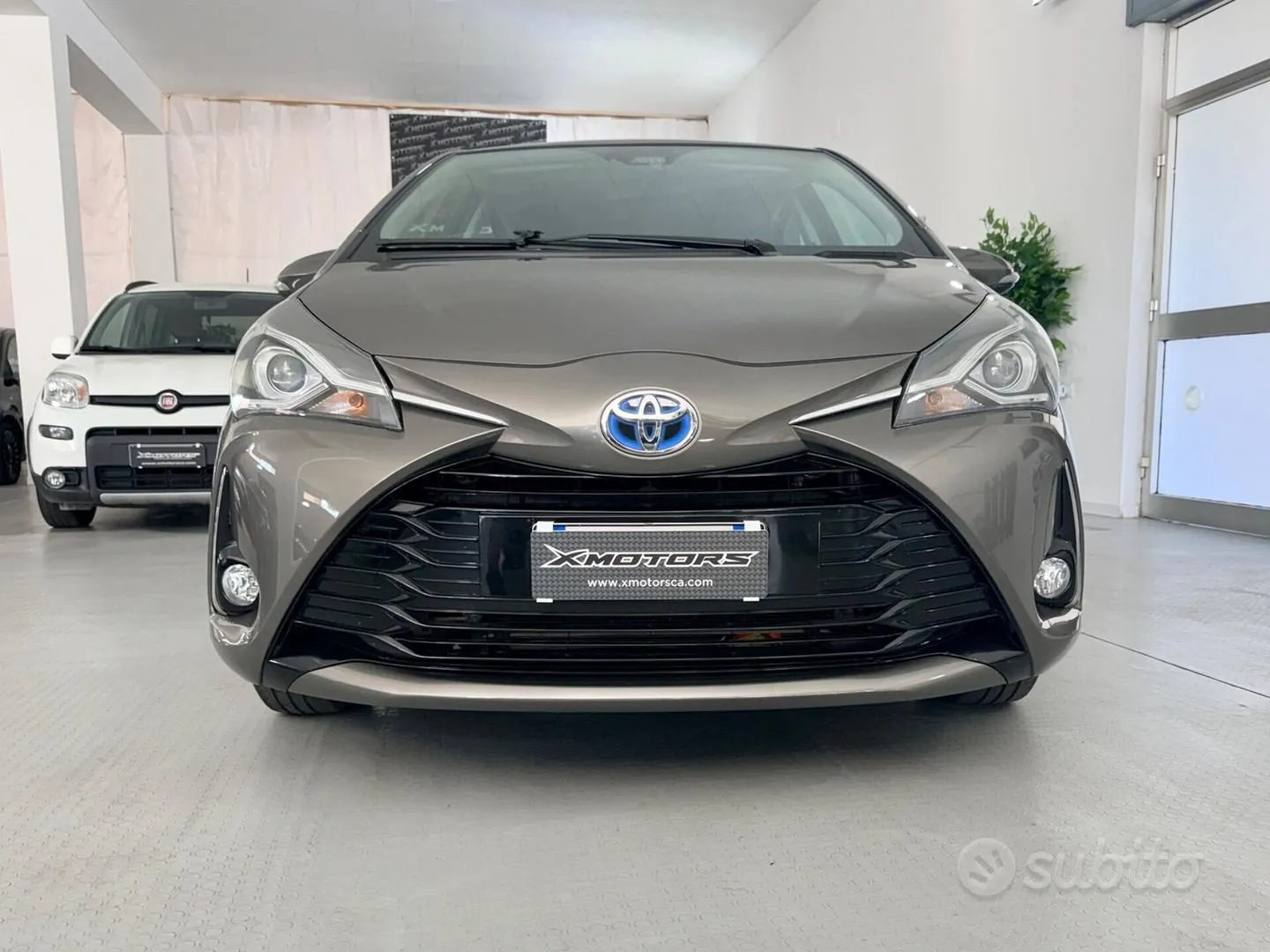 Toyota Yaris 2017 photo 2