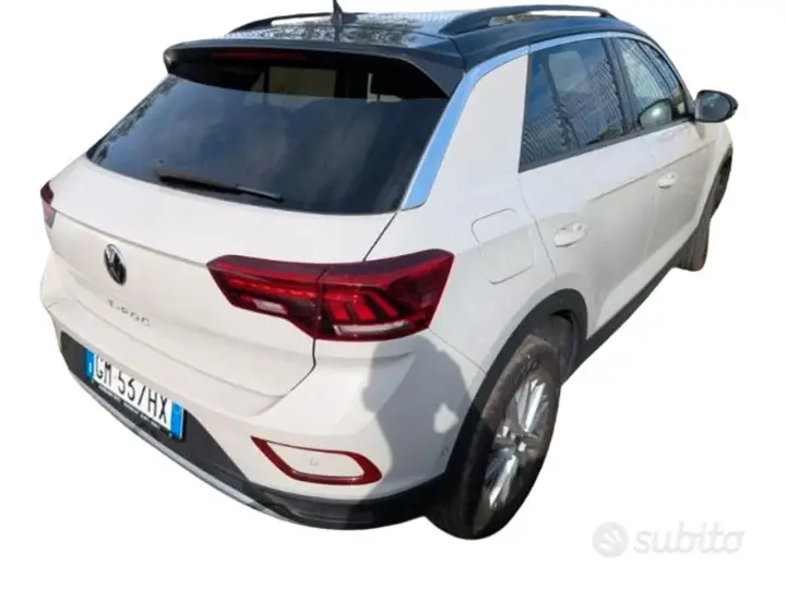 Volkswagen T-Roc 2023 photo 3
