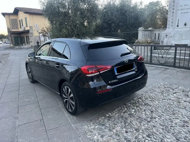 Mercedes-Benz A 2023 photo 2