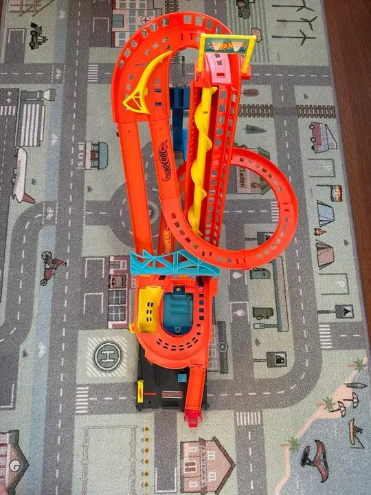 Hot Wheels City Bahn Roller Coaster Rally