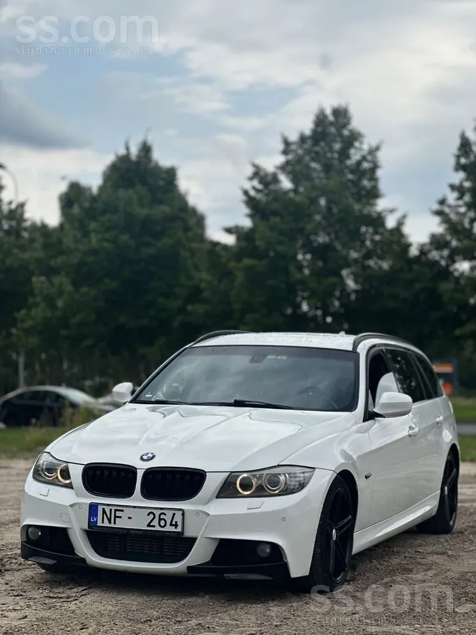 BMW 320