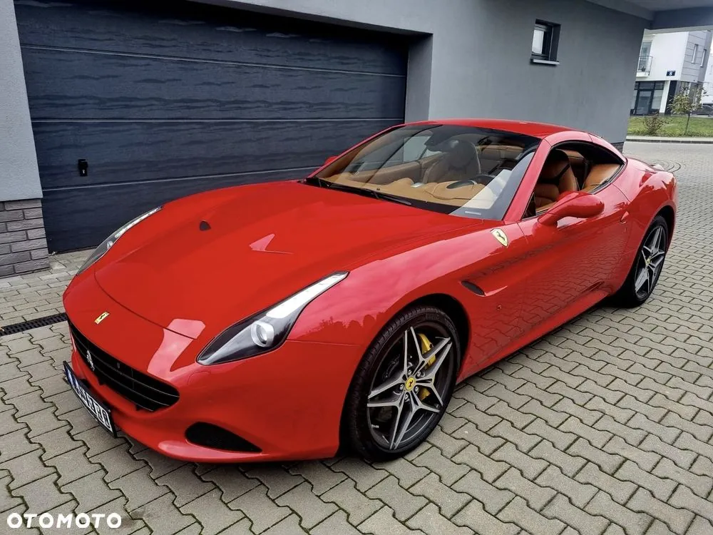 Ferrari California T 2015 photo 2