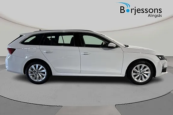 Skoda Octavia 2027 photo 2