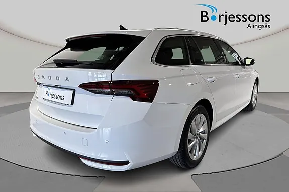 Skoda Octavia 2027 photo 3