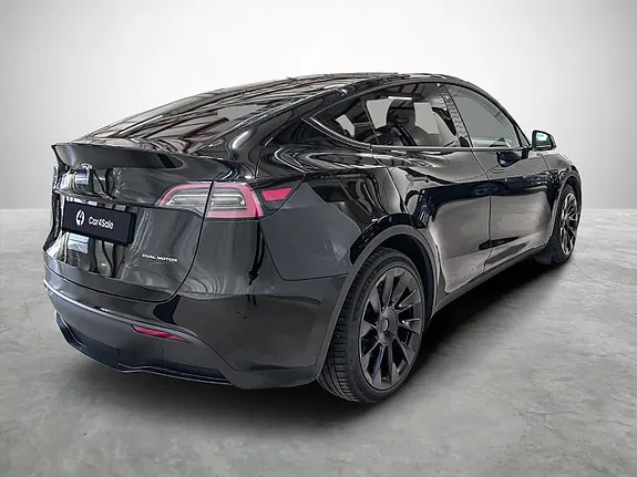 Tesla Model Y 2023 photo 5