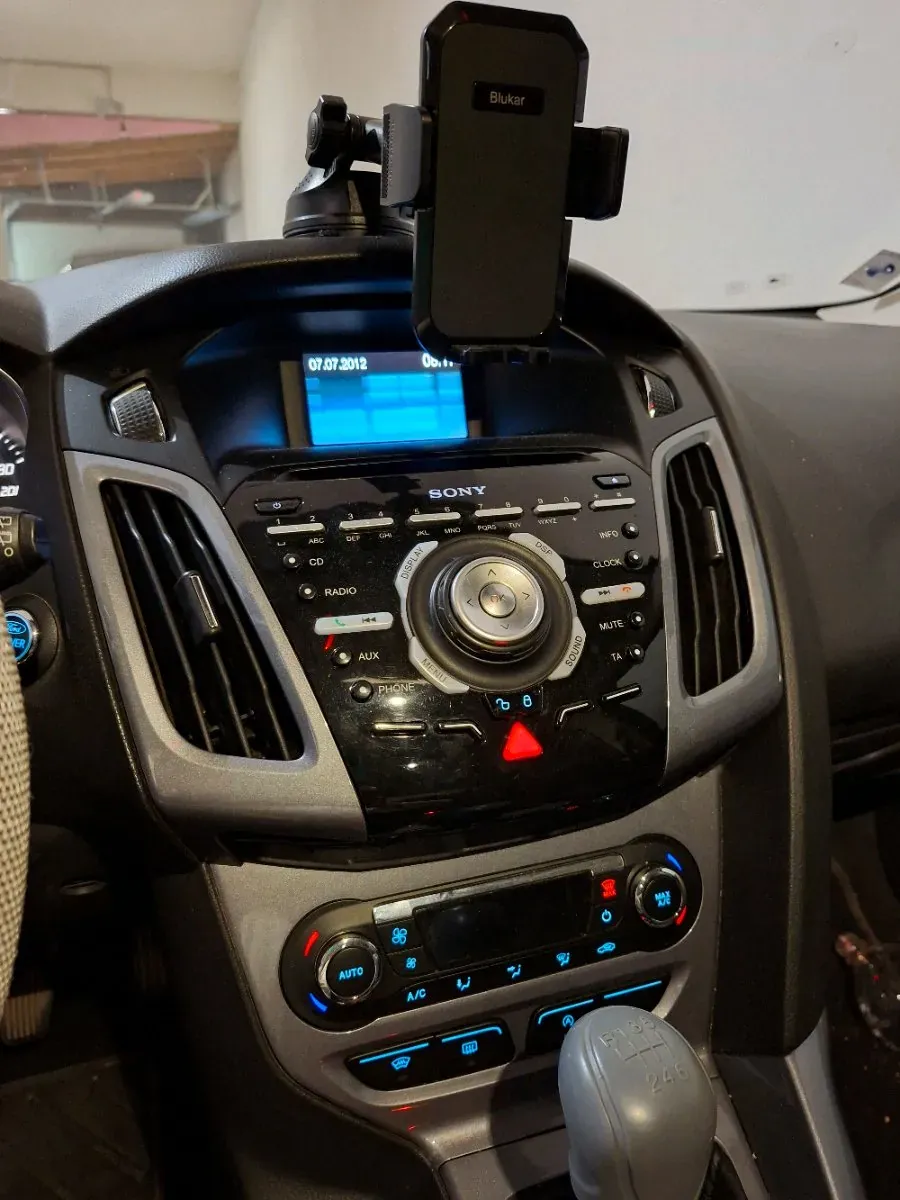 Ford Focus 2012 photo 3
