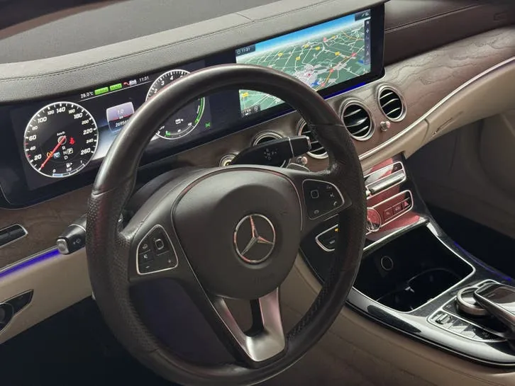 Mercedes-Benz E-Class 2016 photo 3