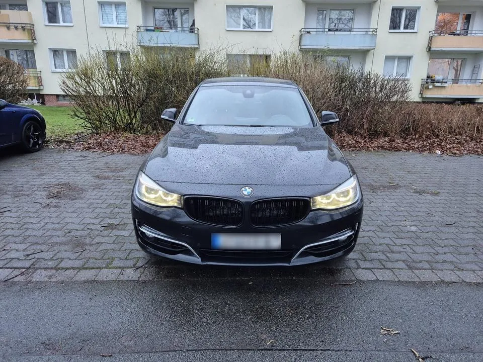 BMW 328I