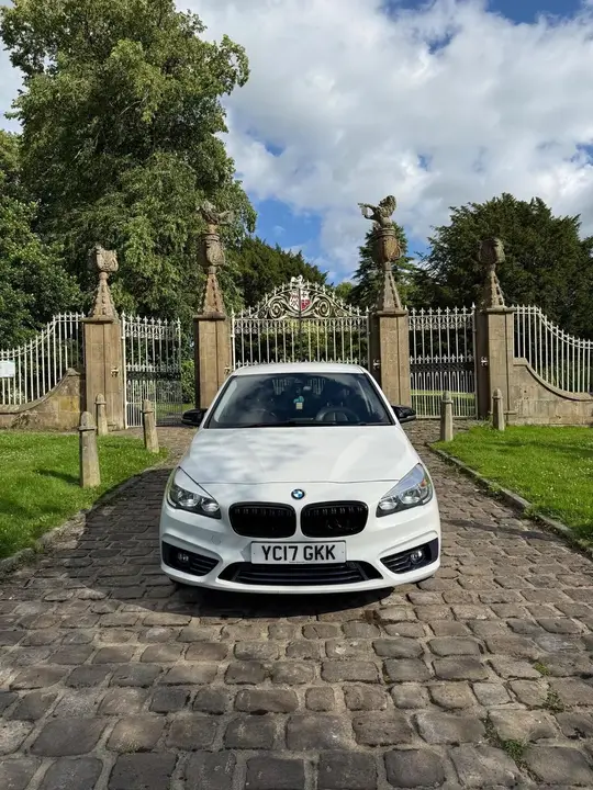 BMW 2 Series Active Tourer 2017 photo 2