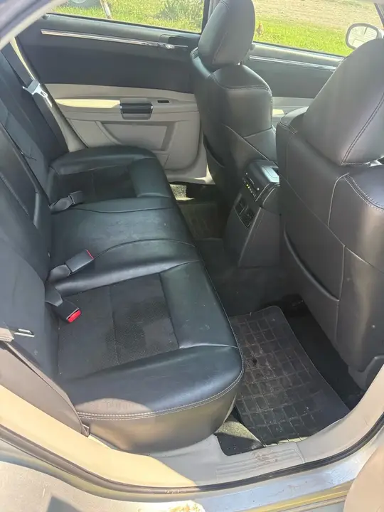Chrysler 300C 2007 photo 2
