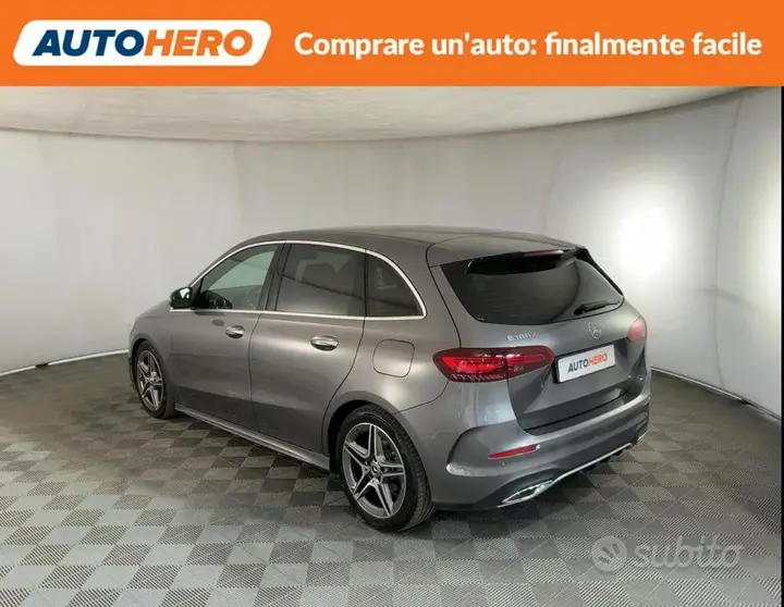 Mercedes-Benz B 180 2024 photo 4