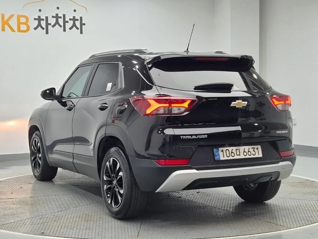 Chevrolet Trailblazer 2022 photo 2