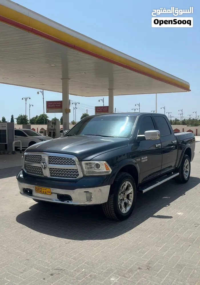 Dodge Ram Laramie 2014 photo 2