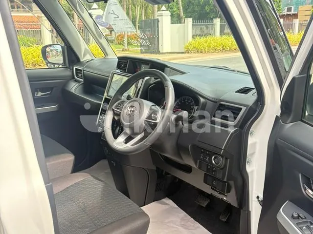 Toyota Roomy 2023 photo 4
