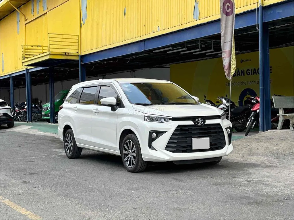 Toyota Avanza Premio