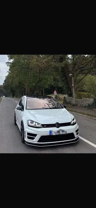 Volkswagen Golf 7 R